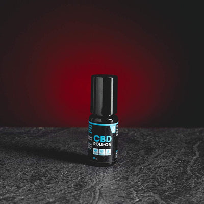 CBD roll-on Kratom World за спорт и ароматерапия, показан в продуктов кадър.