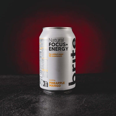 Brite Nootropic Energy Drink Kratom World с профил на ананас и манго, представен в продуктов кадър като ноотропна енергийна напитка.