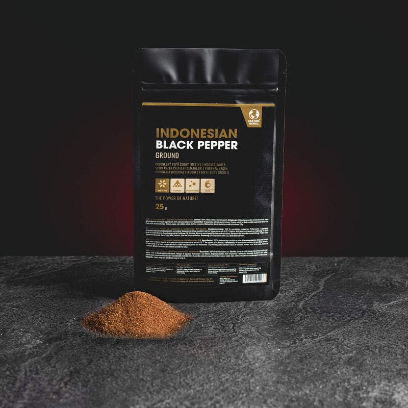 Indonesian Black Pepper Kratom World, представен в продуктов кадър като индонезийски черен пипер.