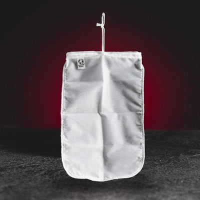 Kava Pro strainer bag Kratom World за kava kava Piper methysticum, представен в продуктов кадър като филтърна торбичка за приготвяне на kava напитка.