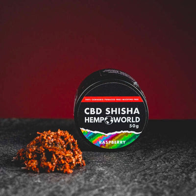 CBD Hemp Shisha Kratom World, представена в продуктов кадър като конопена shisha смес в голяма опаковка.
