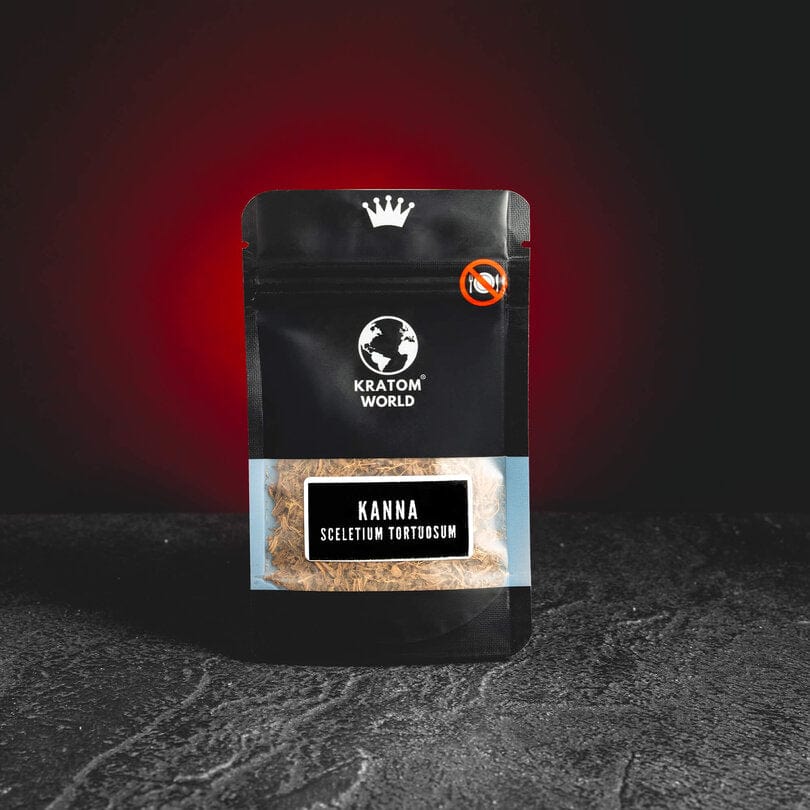 Натрошена Kanna Sceletium tortuosum Kratom World, представена в продуктов кадър като билков чай от Африка.