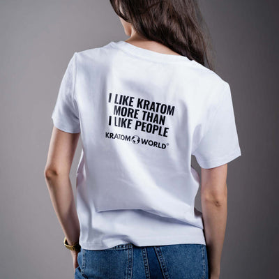 Дамска тениска Kratom World I Like Kratom More Than I Like People, представена отзад като streetwear merch за любители на Kratom.