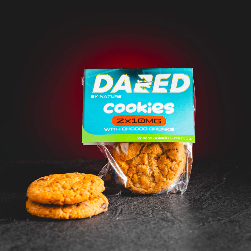 Dazed CBD Cookies 10 mg Kratom World, представени в продуктов кадър като CBD бисквитки.