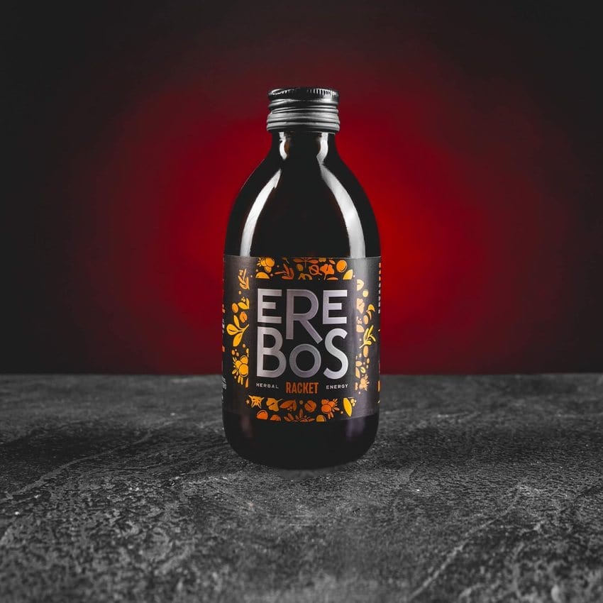 Erebos Healthy Energy Drink Kratom World с мате, гуарана, билки и морски зърнастец, представен в продуктов кадър като билкова енергийна напитка.