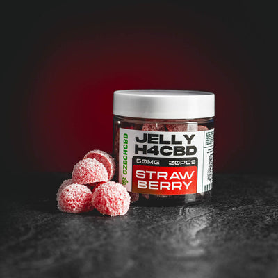 H4CBD Strawberry Jelly Kratom World, представени в продуктов кадър като H4CBD jelly edible продукт с ягодов профил.