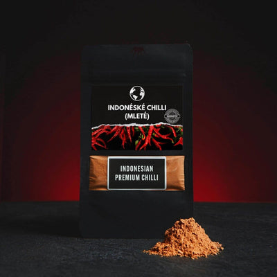 Indonesian Premium Chilli Powder Kratom World, представен в продуктов кадър като индонезийски премиум чили прах.
