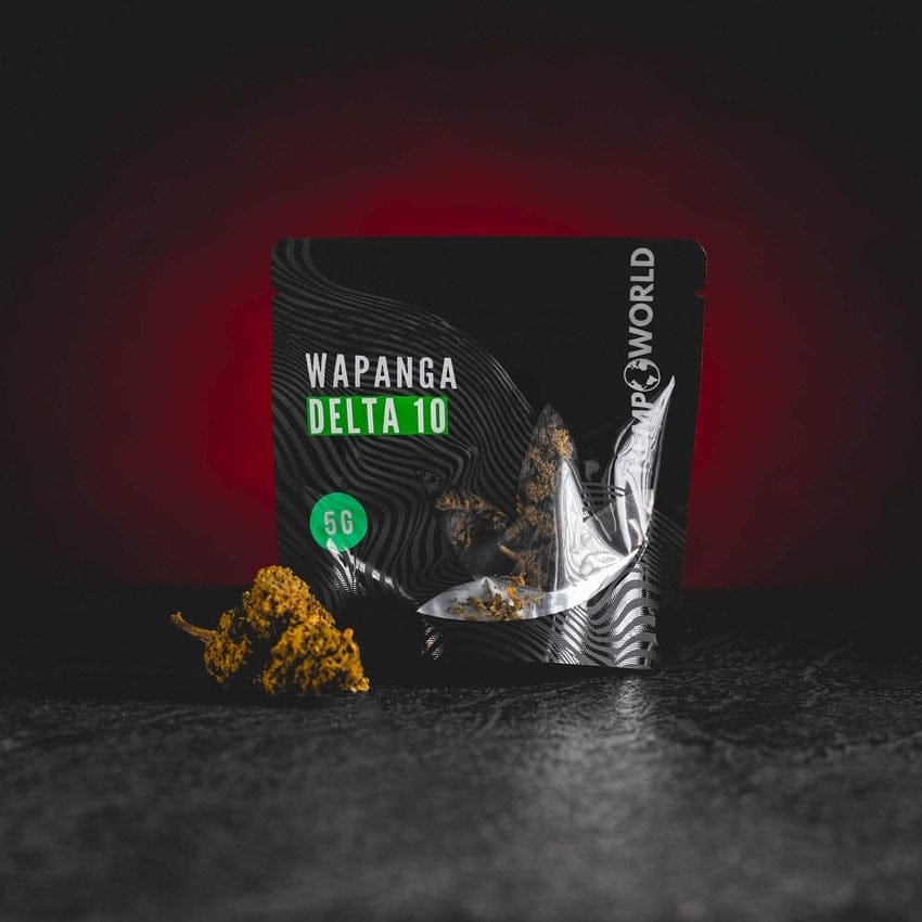 Канабиноидни конопени цветове Kratom World Wapanga 10, представени в продуктов кадър като buds.