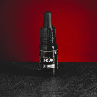 Liquid Shilajit Kratom World от Индия, представен в продуктов кадър като течен shilajit Mountain Blood.