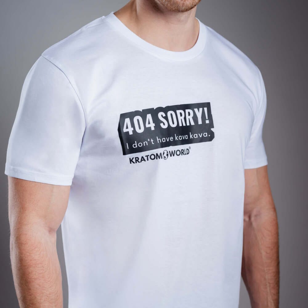 Мъжка тениска Kratom World 404 Sorry I Don’t Have Kava Kava, представена в close-up продуктов кадър като streetwear merch за любители на Kava Kava.