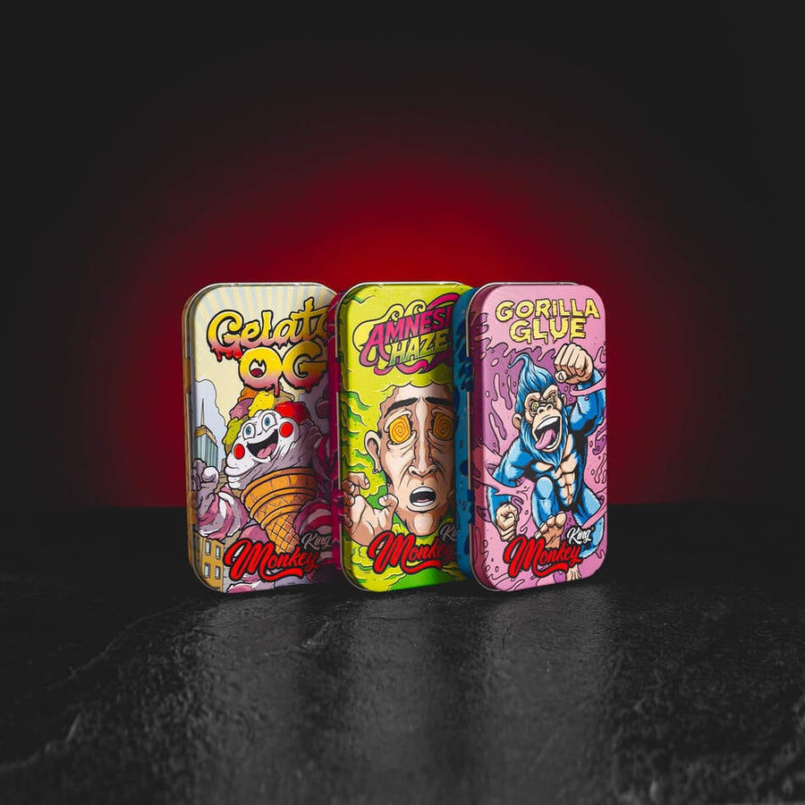Monkey King метална кутия Kratom World, представена в продуктов кадър като метален box за съхранение.