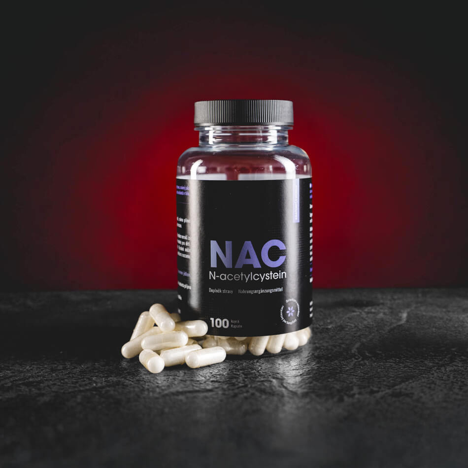 kratom world nac n acetyl l cysteine ​​​​kratomworld разпродажба NAC капсули 100 бр. - хранителна добавка N-ацетилцистеин ​​за подпомагане на детоксикацията, черния дроб, имунитета и клетъчната регенерация, опаковка Kratom World на бял фон.