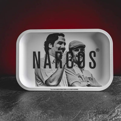Narcos rolling tray Kratom World, представен в продуктов кадър като поднос за balení CBD и билкови продукти.