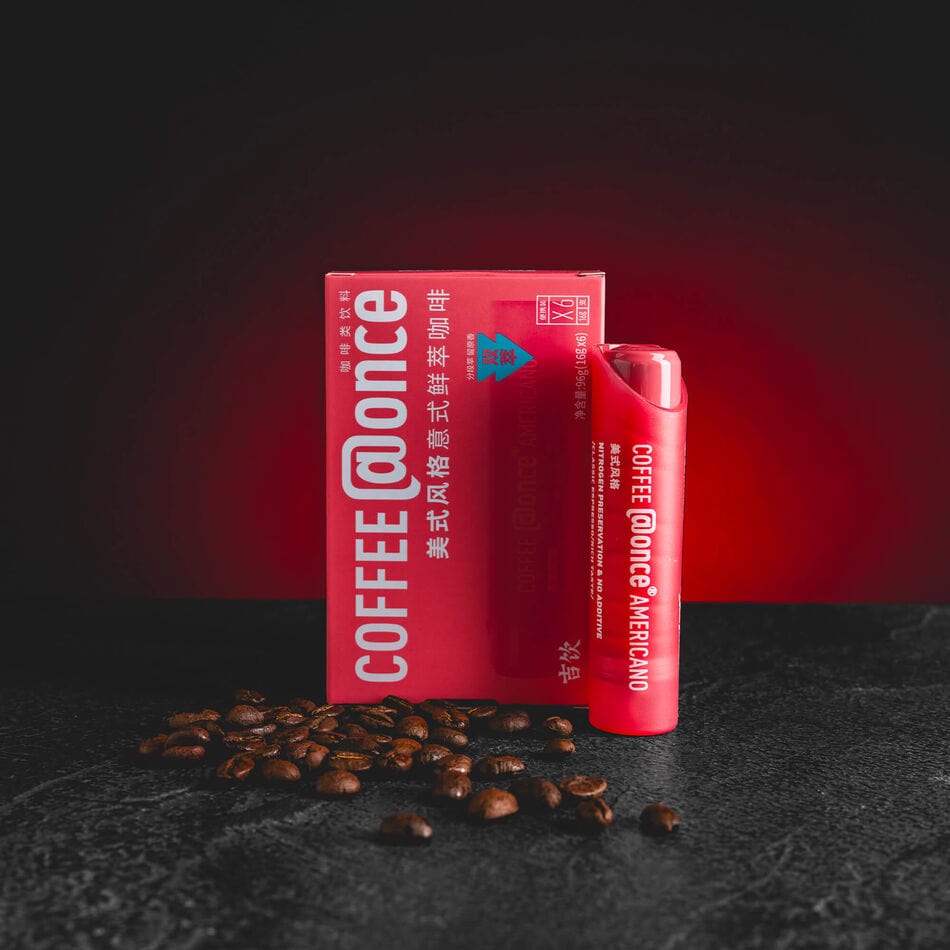 Once Cold Brew Americano Kratom World, представен в продуктов кадър като кафе shot за пътуване с профил Americano.