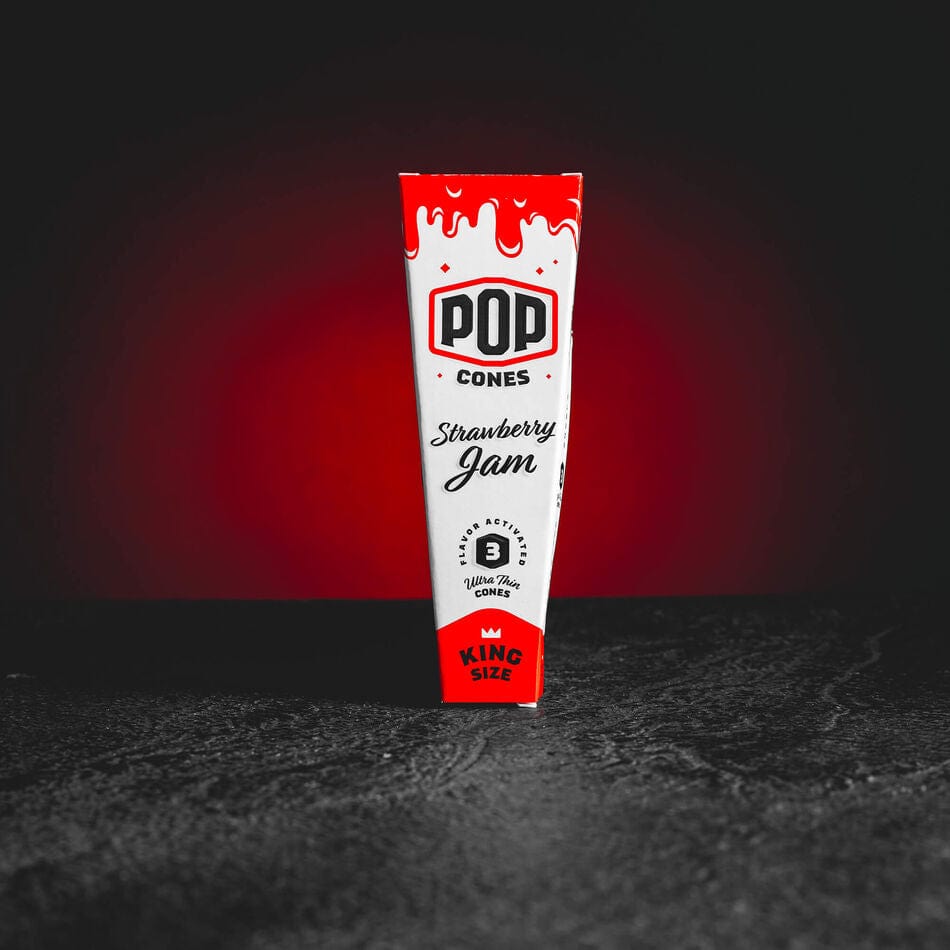 Pop Cones Strawberry Kratom World, представени в продуктов кадър като preroll cones с ягодов профил за CBD и билкови продукти.