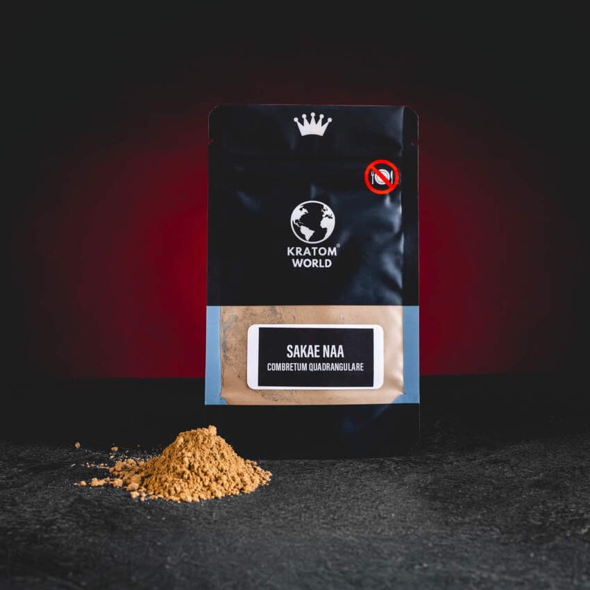 Sakae Naa Kratom World, представен в продуктов кадър като етноботанически растителен продукт от Югоизточна Азия.