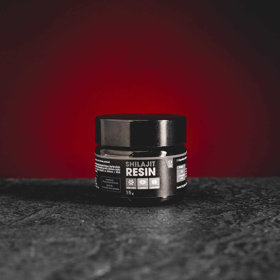 Shilajit Resin Kratom World, представен в продуктов кадър като растителна смола с libido профил.