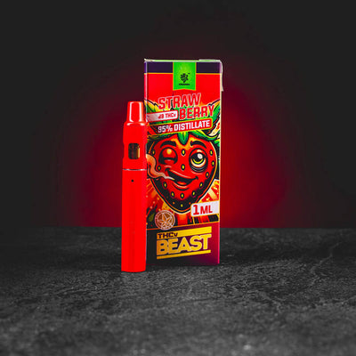 THV Beast Vape Kratom World Strawberry, представен в продуктов кадър като vape produkt s ягодов профил, chill a euforickým charakterem.