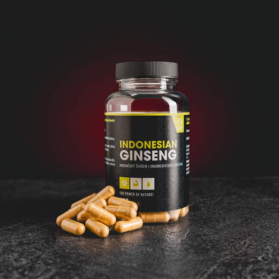 Tongkat Ali капсули Kratom World, представени в продуктов кадър като растителен продукт с женшен профил.