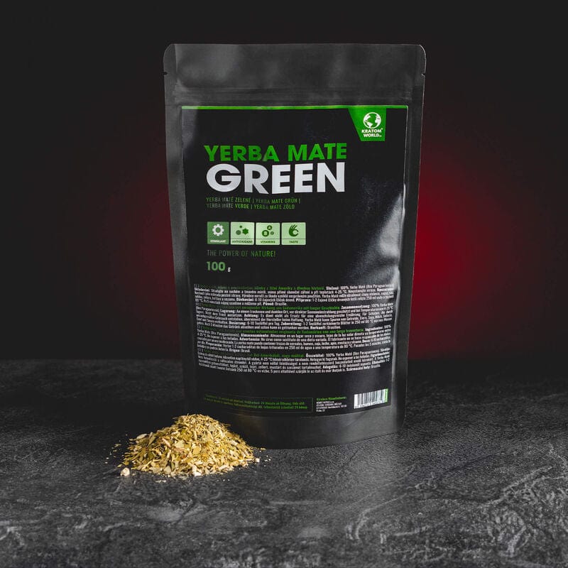 Yerba Mate Green Kratom World, представен в продуктов кадър като зелен yerba mate чай.
