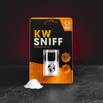 KW Sniff Tropical Fruits Kratom World с кофеин и таурин, представен в продуктов кадър като енергиен sniff прах с профил на тропически плодове.