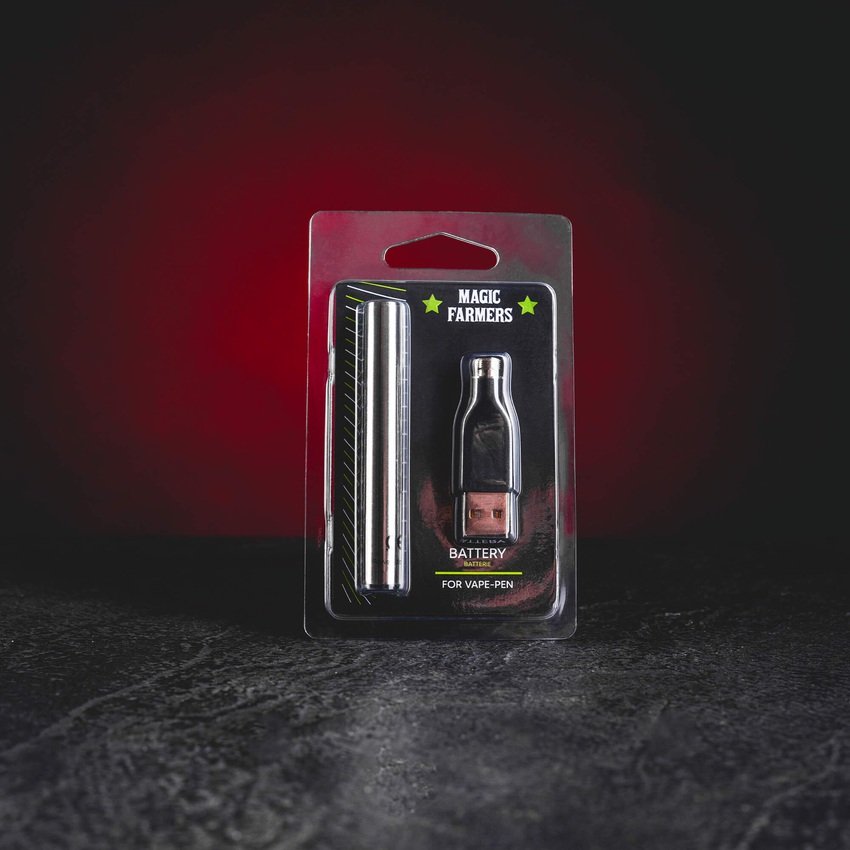 Magic Farmers Vape Kratom World с CBD HHCP cartridge и CCell батерия, представен в продуктов кадър като vape комплект.